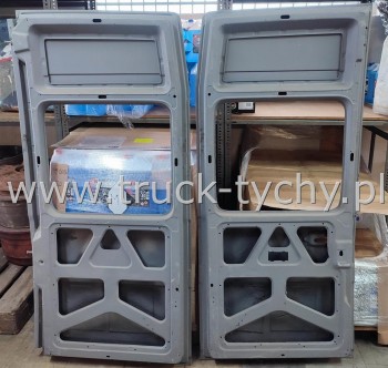 Drzwi tylne  Iveco Daily komplet prawe + lewe