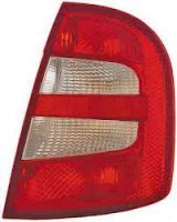 LAMPA TYLNA PRAWA SKODA FABIA HTB