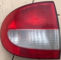 Lampa tylna lewa Renault Megane clasic sedan 