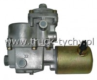 REGULATOR SIY HAMOWANIA KAROSA 900 PRZD NA WYM